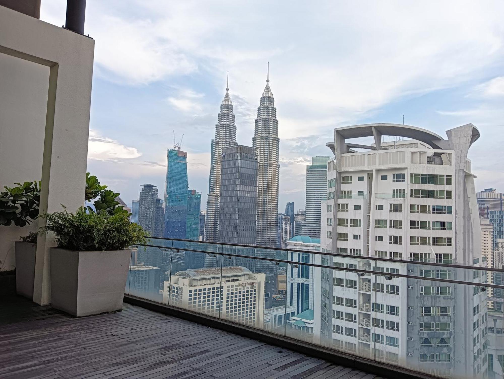 188 Lux Klcc *