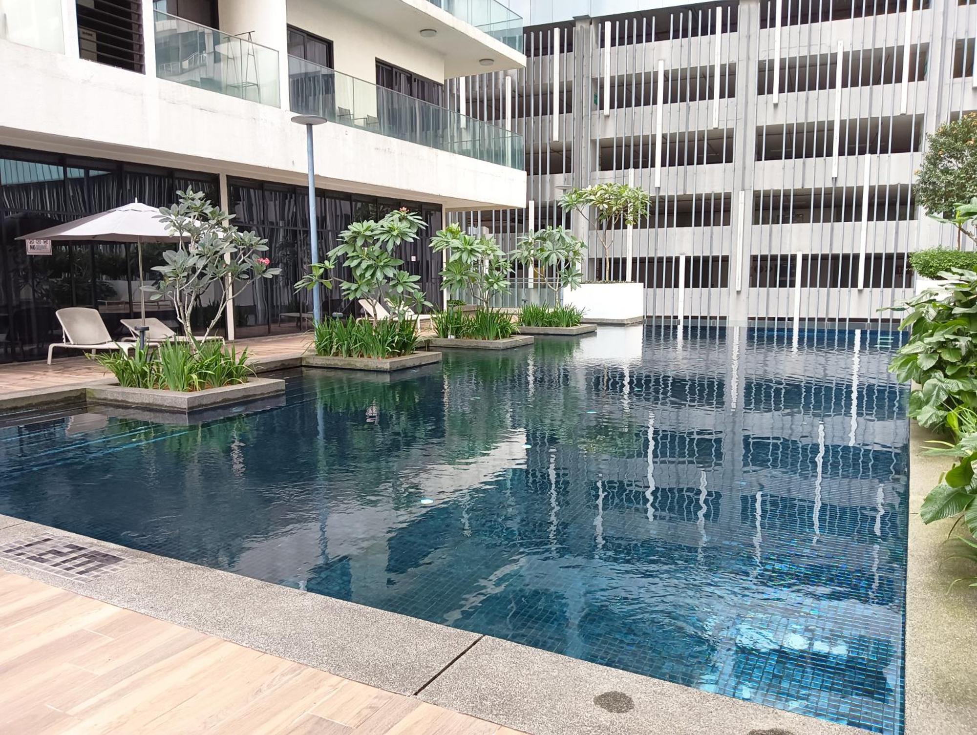 188 Lux Klcc *